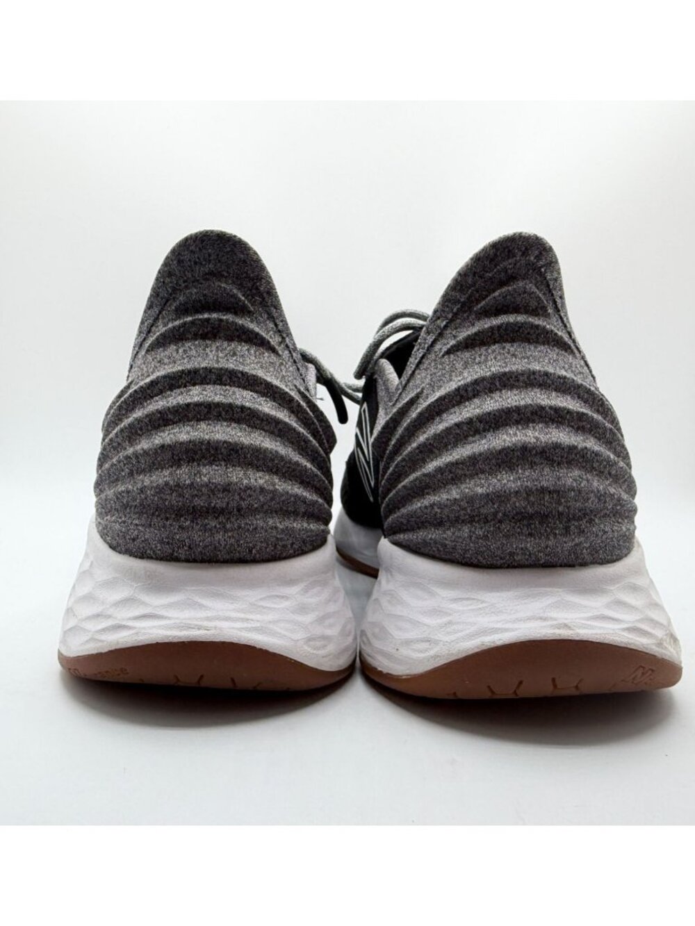 New Balance Fresh Foam Roav Sneakers Women Size 10 Black/Grey Low Top Lace Up - Picture 10 of 16